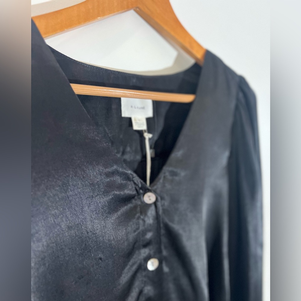 R.G KANE Ruffle Sleeve Blouse - Picture 2 of 7